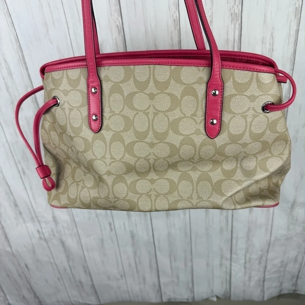 Coach tan monogram pink trim tote bag - Picture 4 of 11